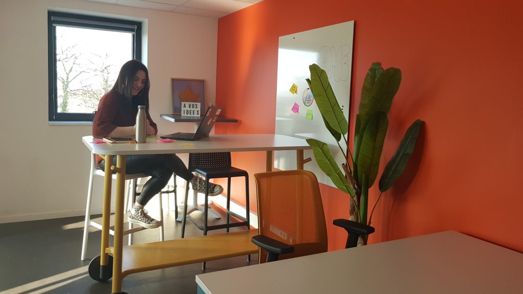 Esapce Coworking Le Cube Le Prisme Pepiniere Entreprise Vannes